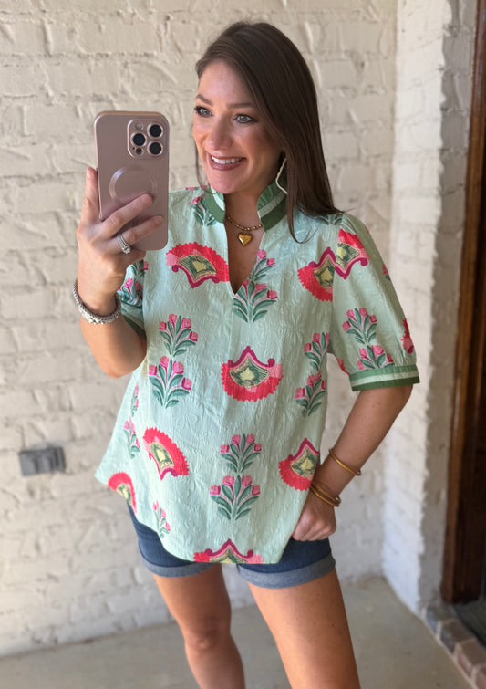 ABSTRACT JACQUARD PRINT TOP - LT SAGE