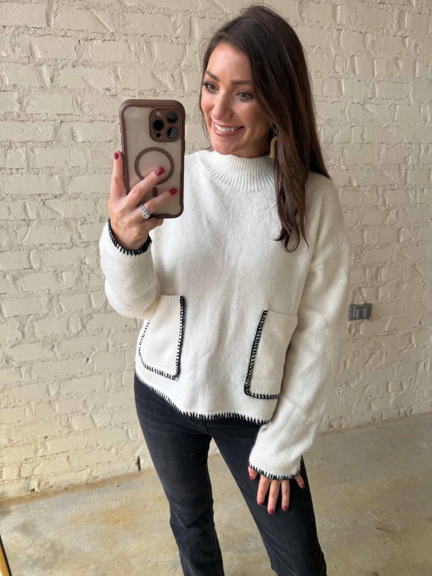 MOCK NECK STITCH SWEATER
