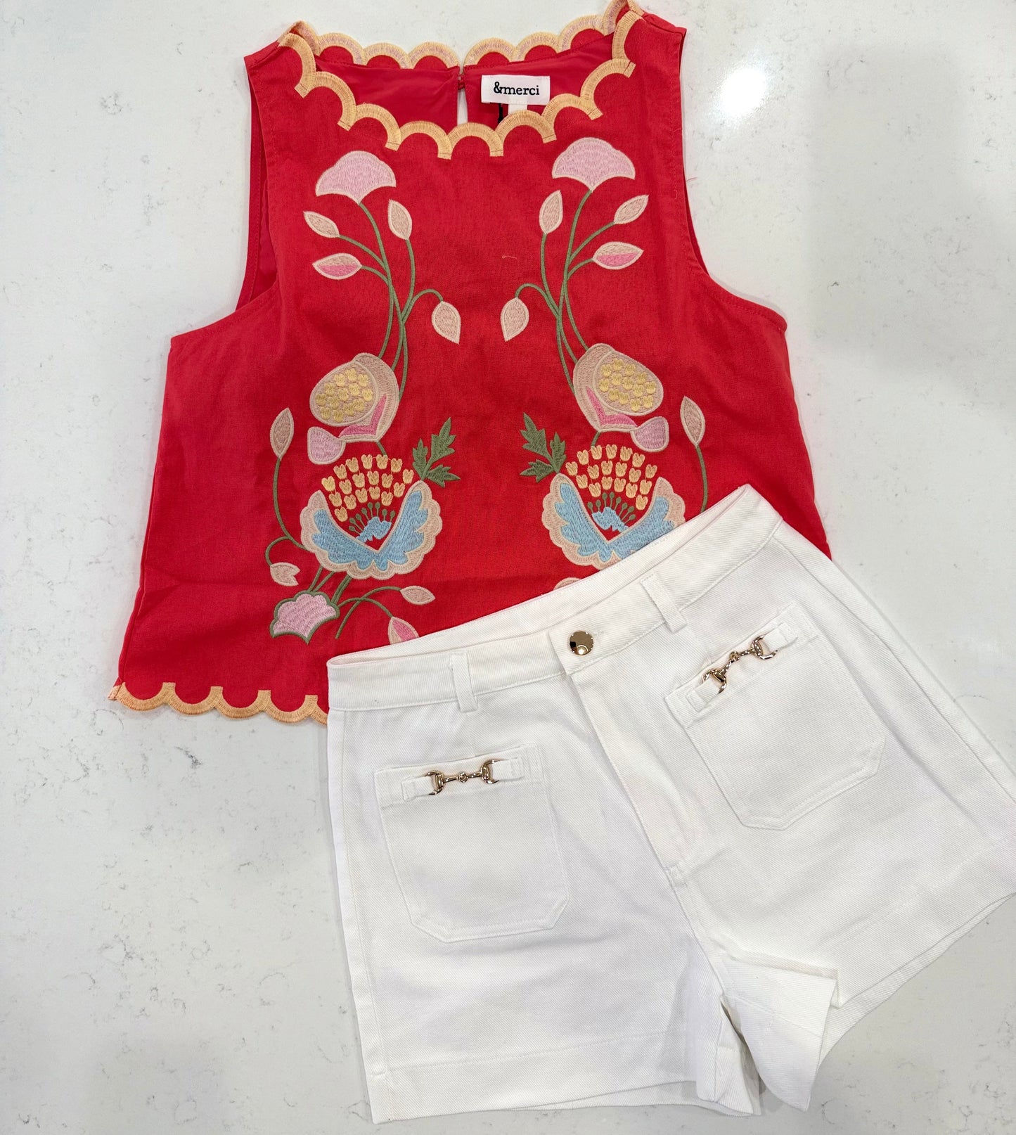 EMBROIDERED DETAIL TOP