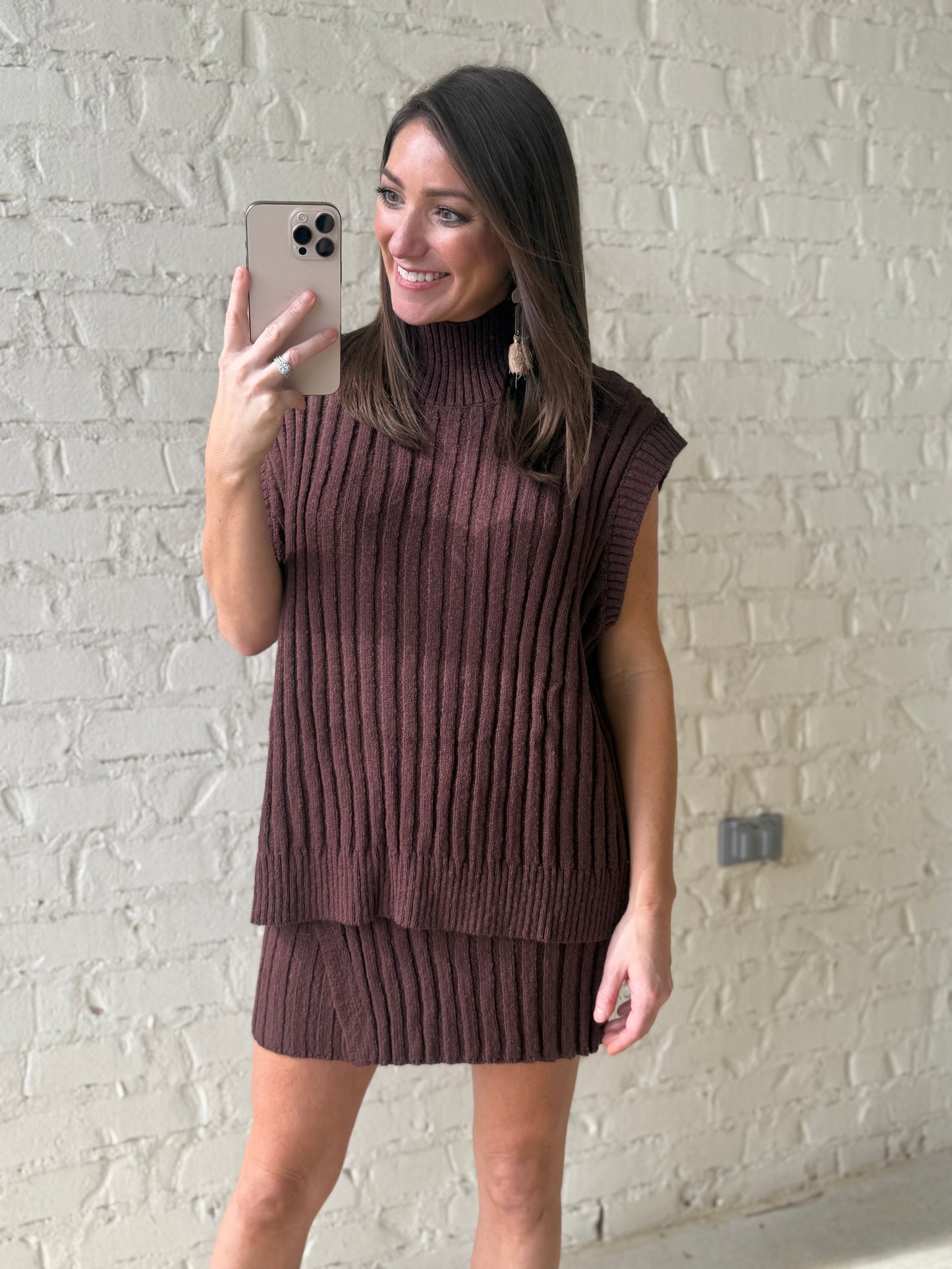 RIBBED SWEATER & MINI SKIRT SET - BROWN