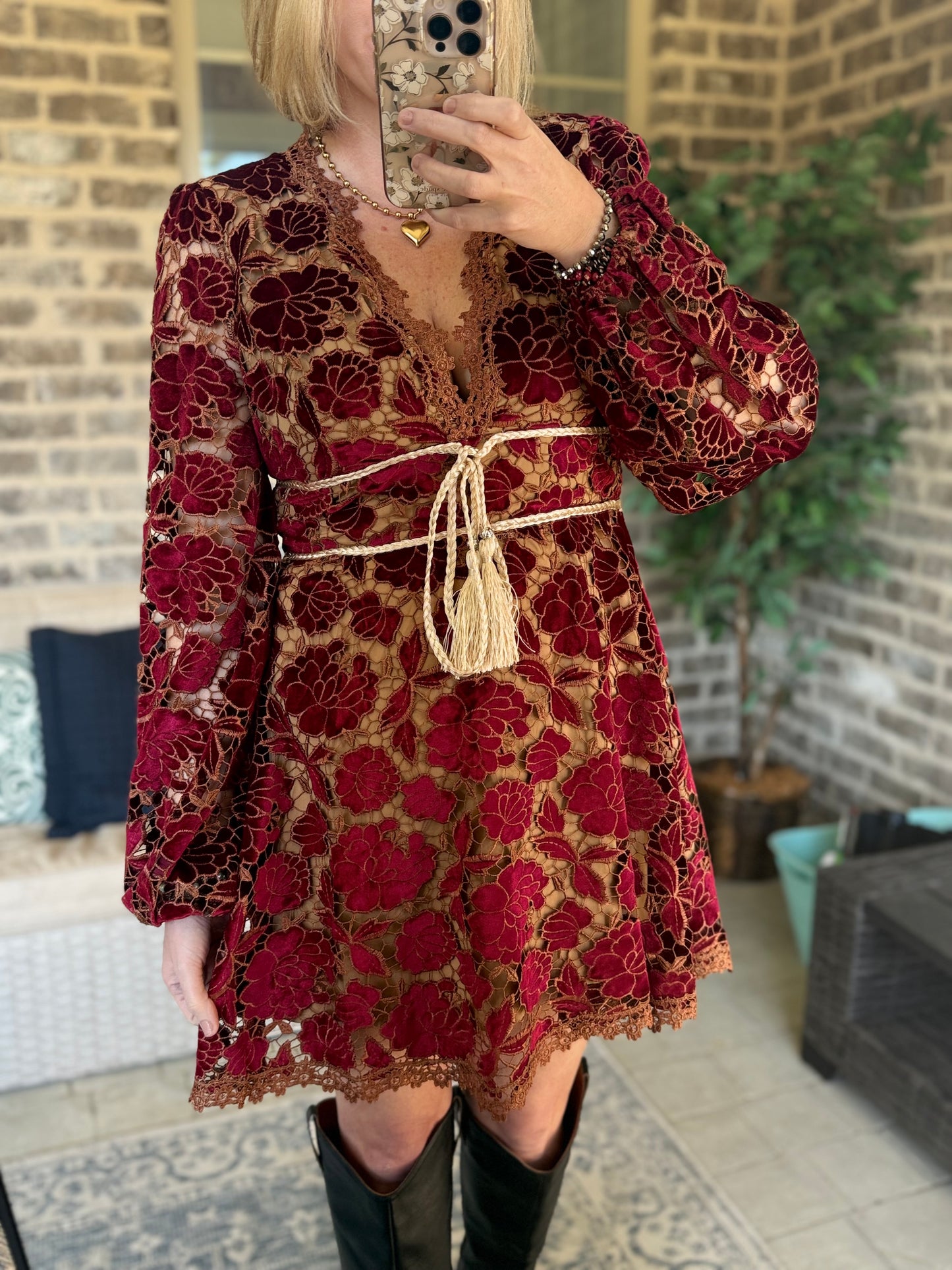 VELVET EMBROIDERED LACE DRESS
