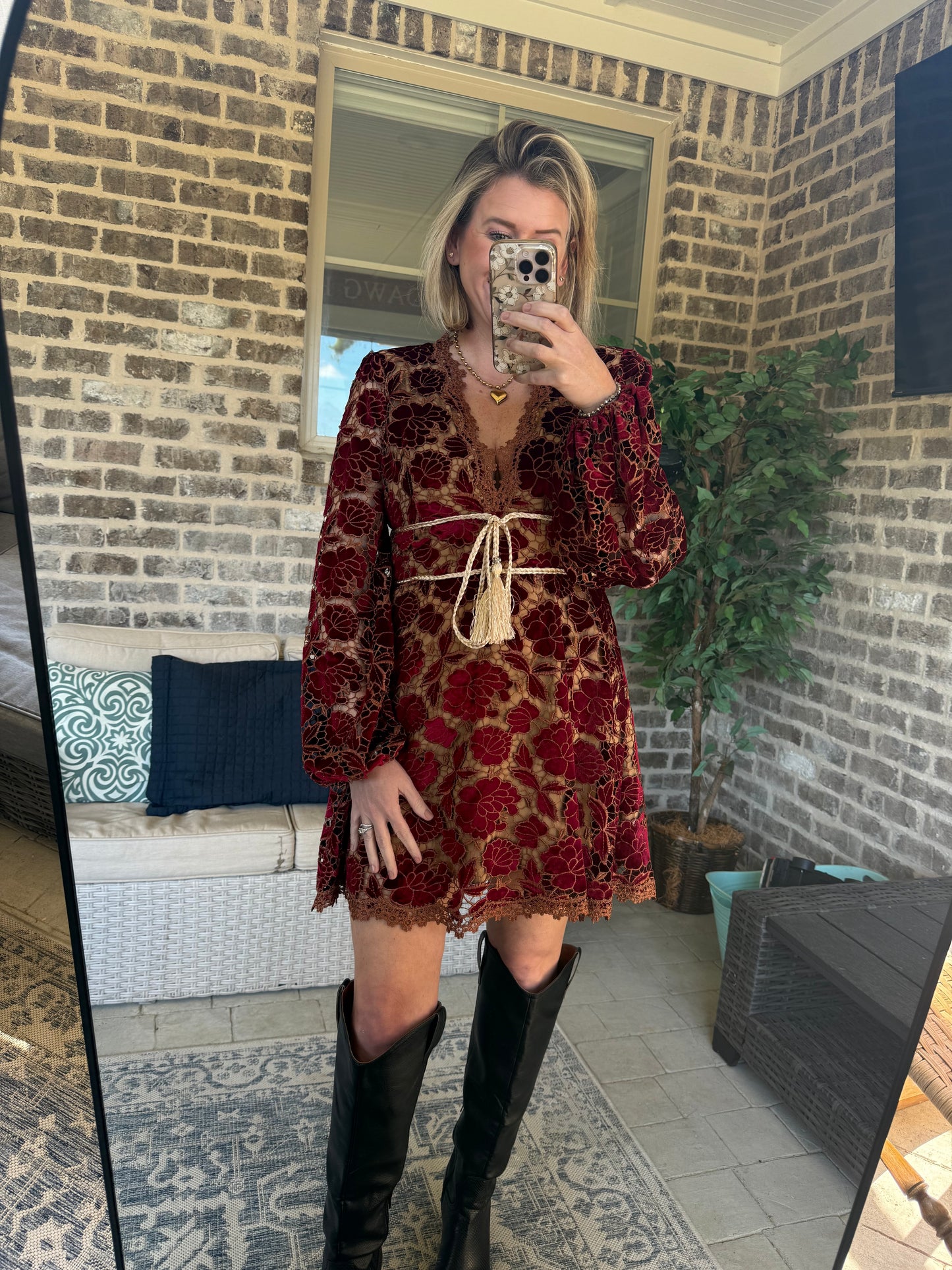VELVET EMBROIDERED LACE DRESS