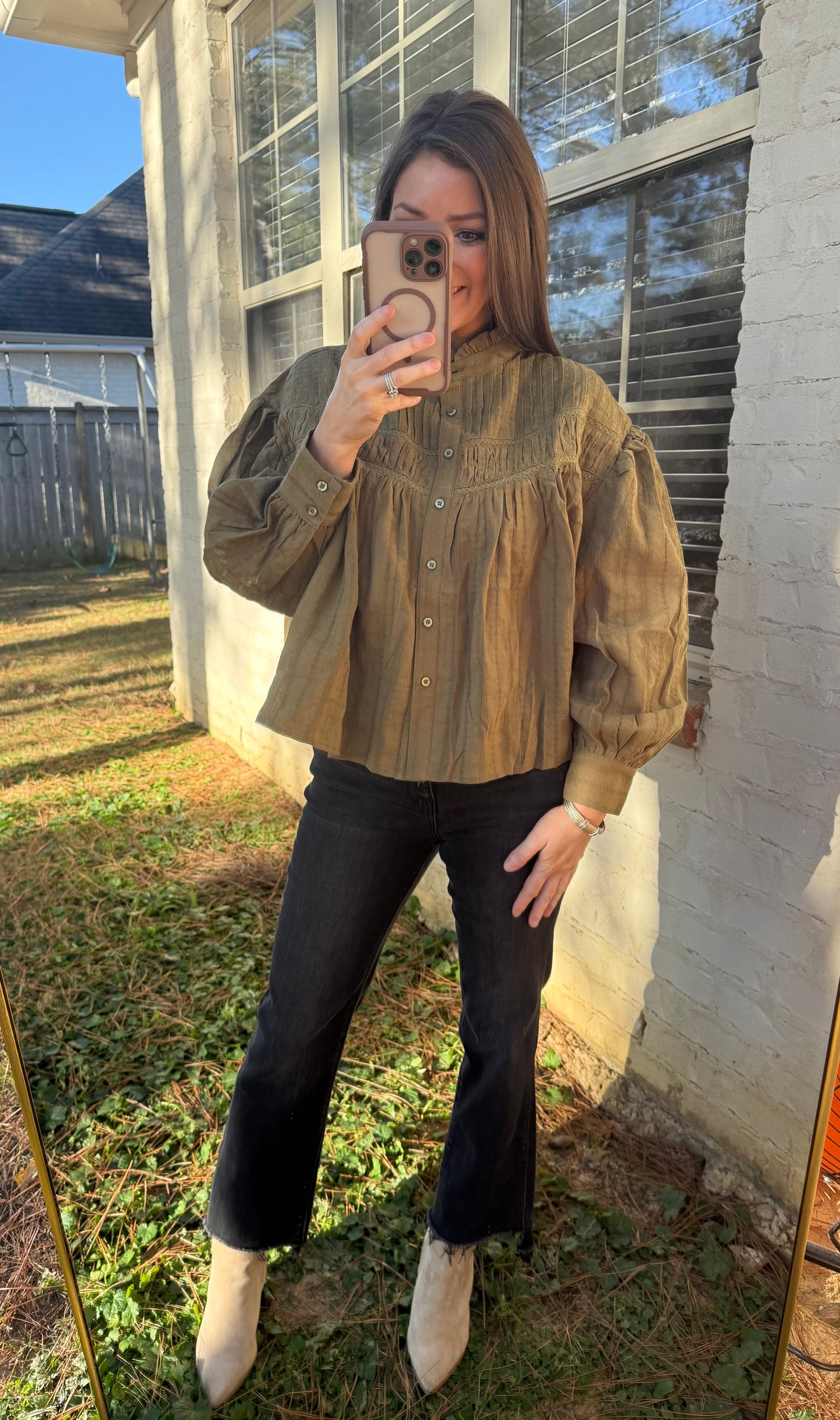 OLIVE PLEATED BLOUSE