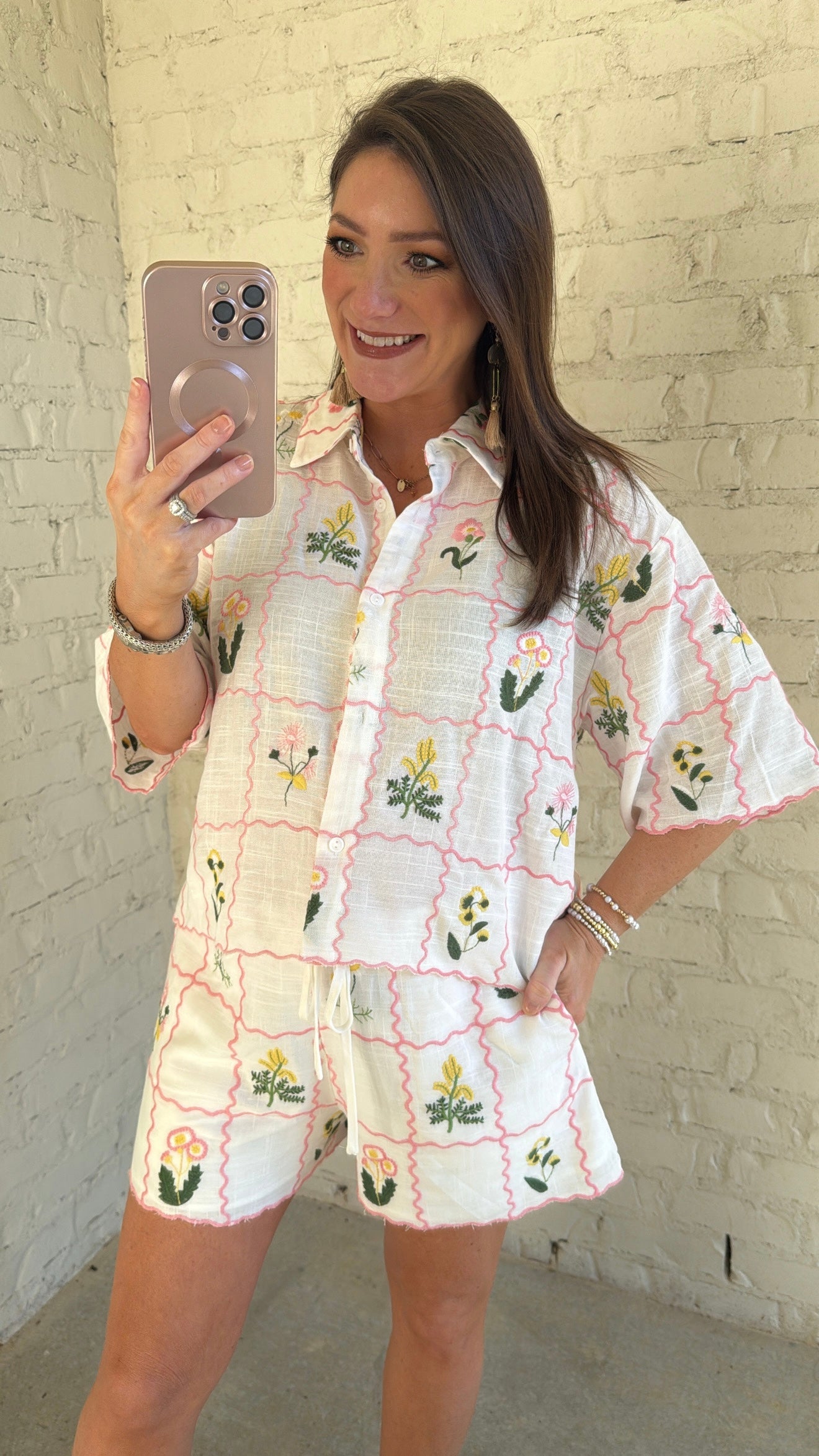 FLOWER EMBROIDERED BOXY TOP & SHORT SET