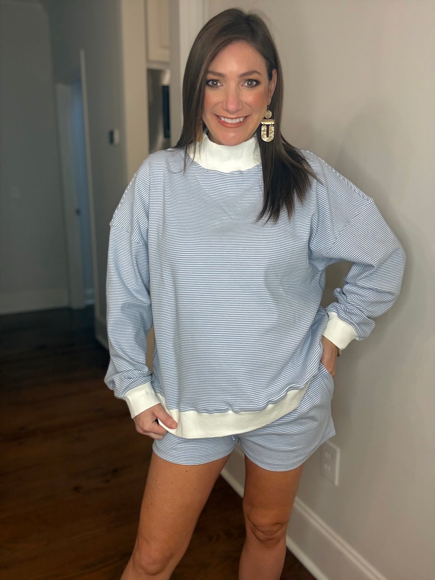 MOCK NECK STRIPED SWEATSHIRT TOP & SHORT SET - BLUE