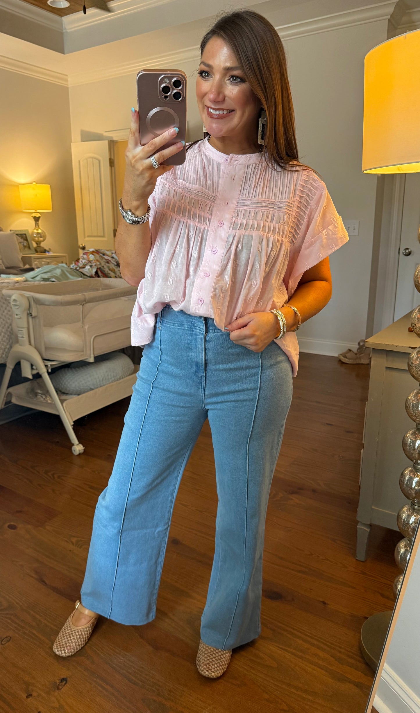LIGHT WASH SEAMED CROP PANT