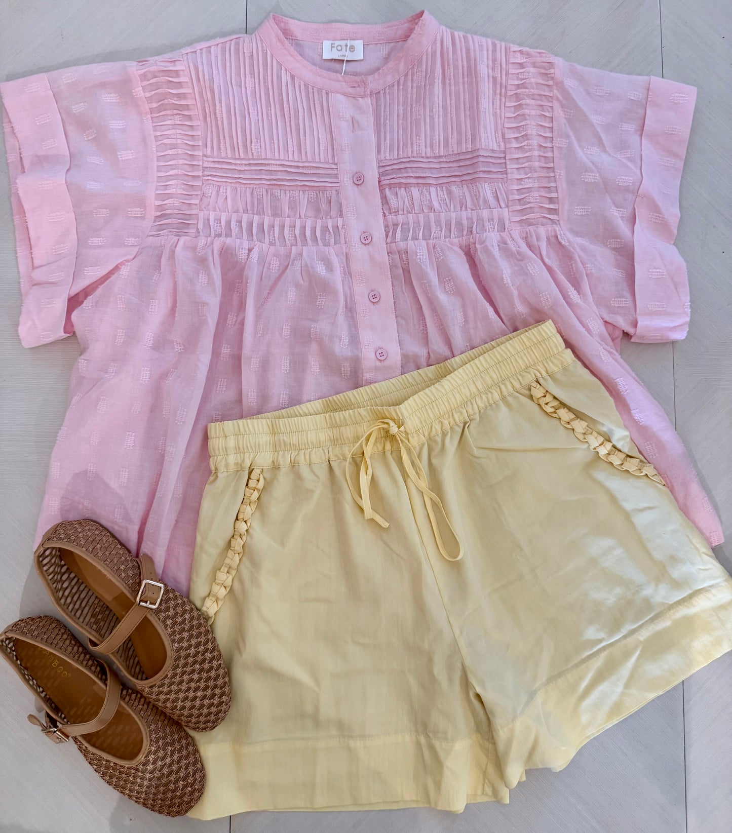 CORDED DETAIL SHORT - PALE YELLOW