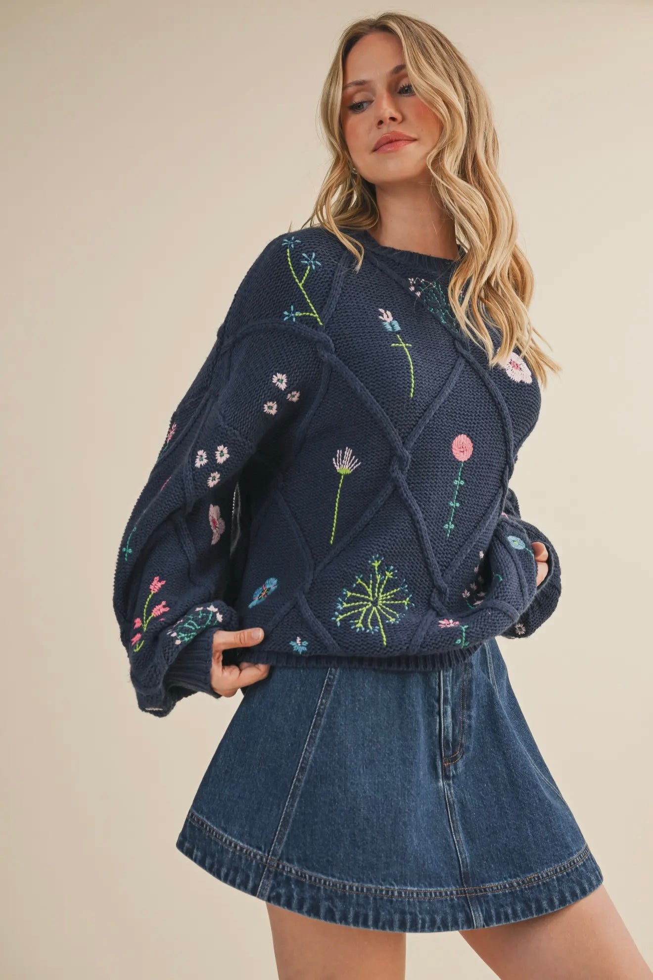 FLORAL EMBROIDERED CABLE KNIT SWEATER - NAVY