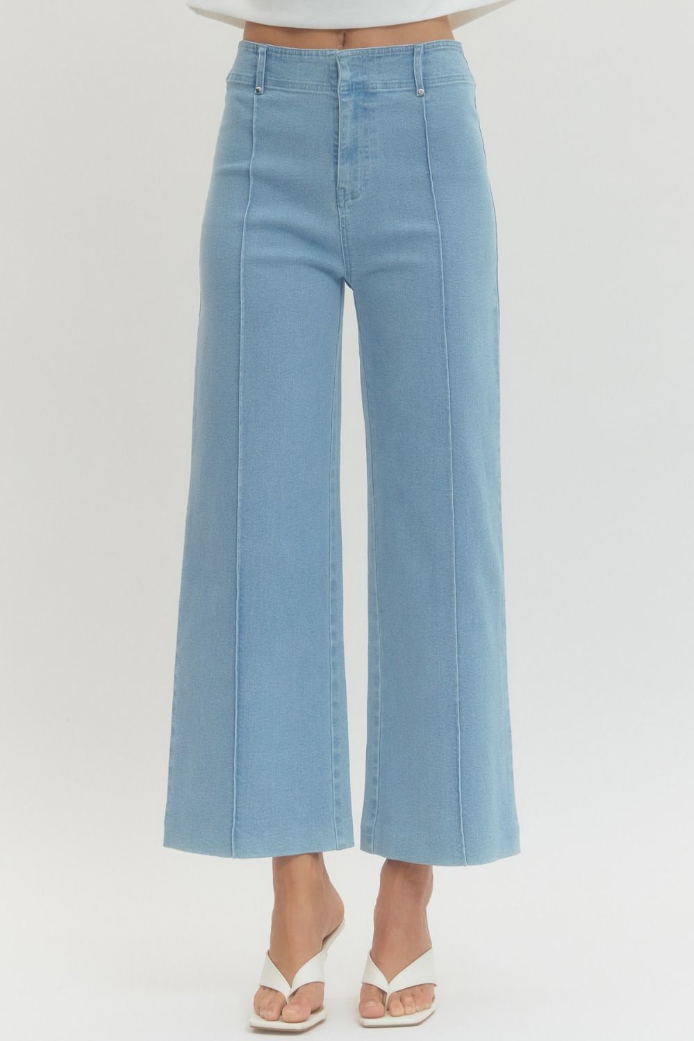 LIGHT WASH SEAMED CROP PANT