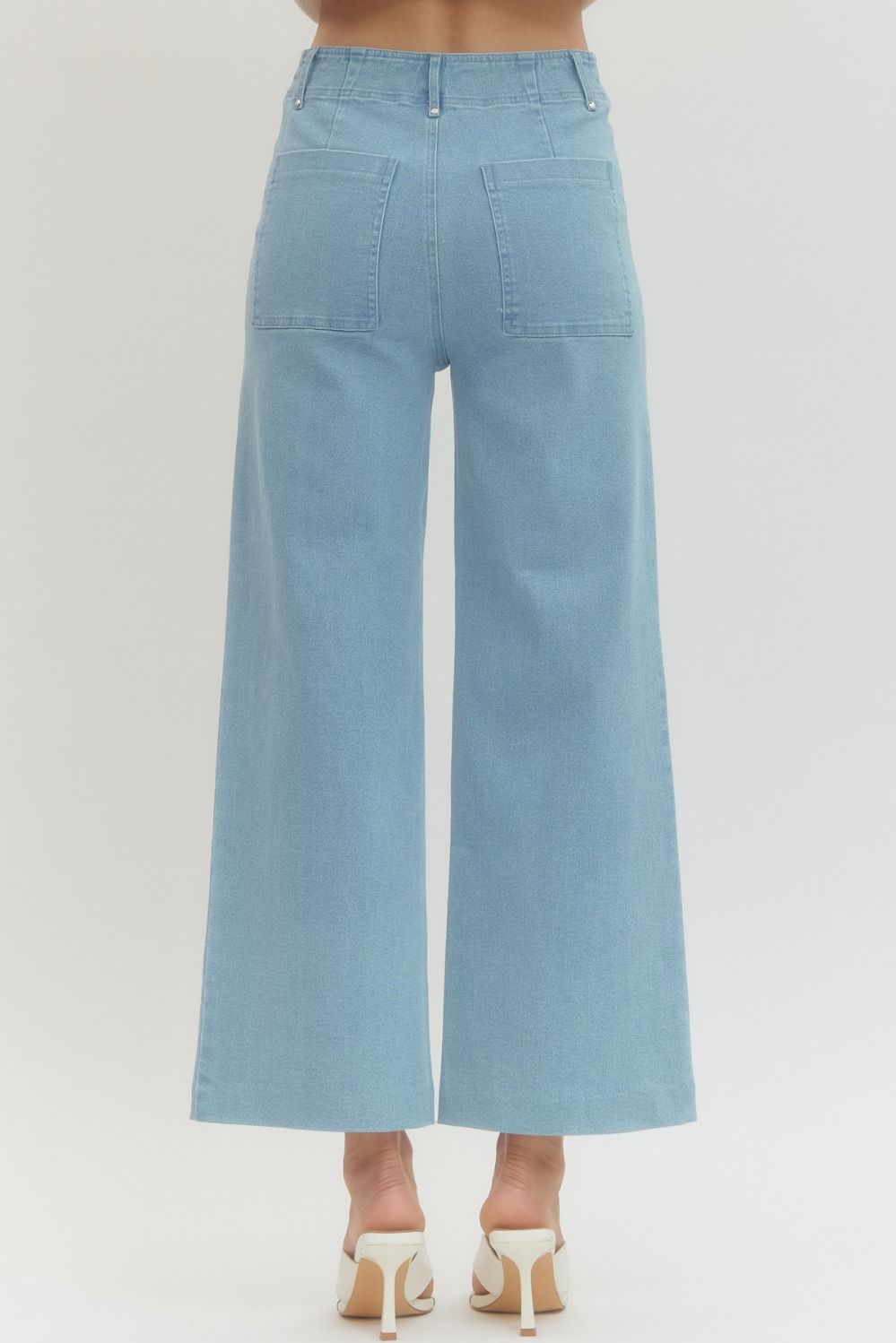 LIGHT WASH SEAMED CROP PANT