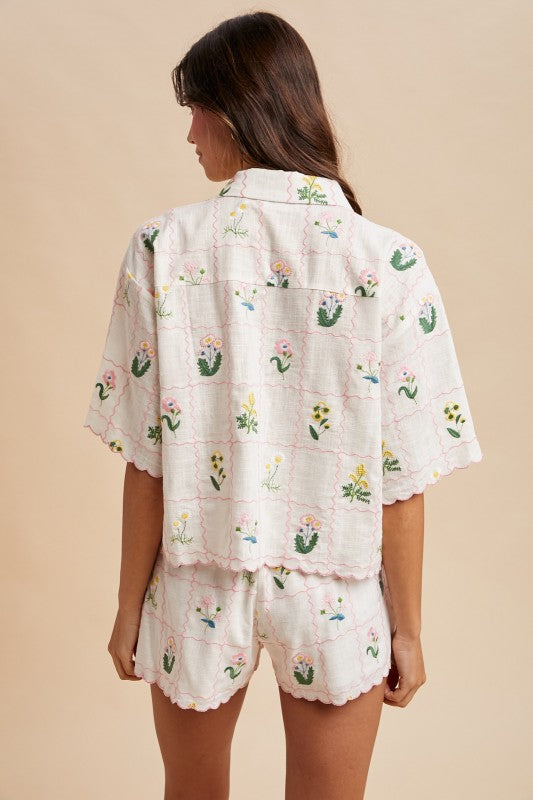 FLOWER EMBROIDERED BOXY TOP & SHORT SET